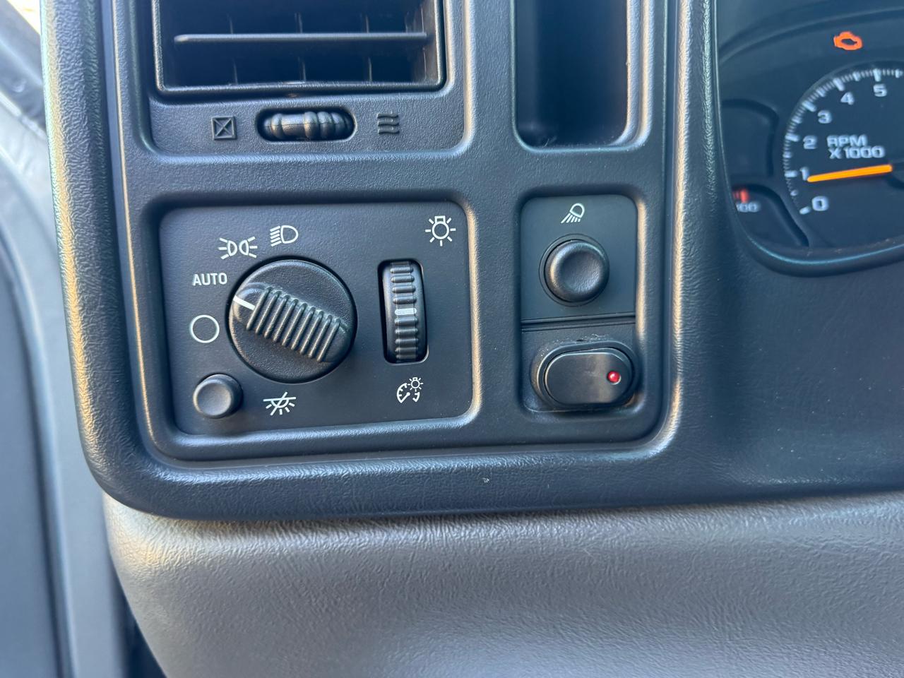 Chevrolet Silverado 3500 Work Truck Crew Cab 4WD DRW 2006