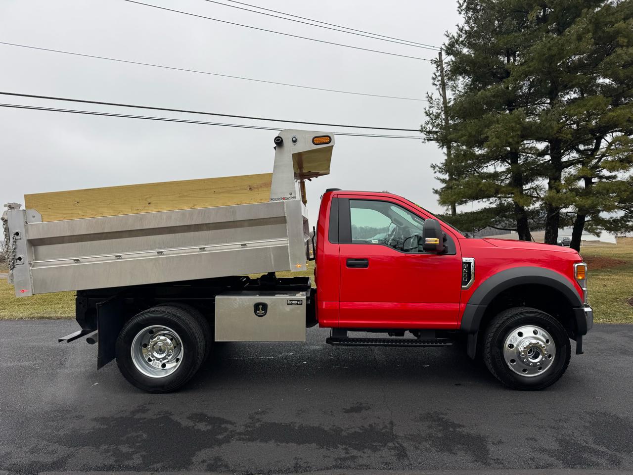 Ford Super Duty F-600 DRW XLT 4WD Reg Cab 145" WB 60" CA 2021