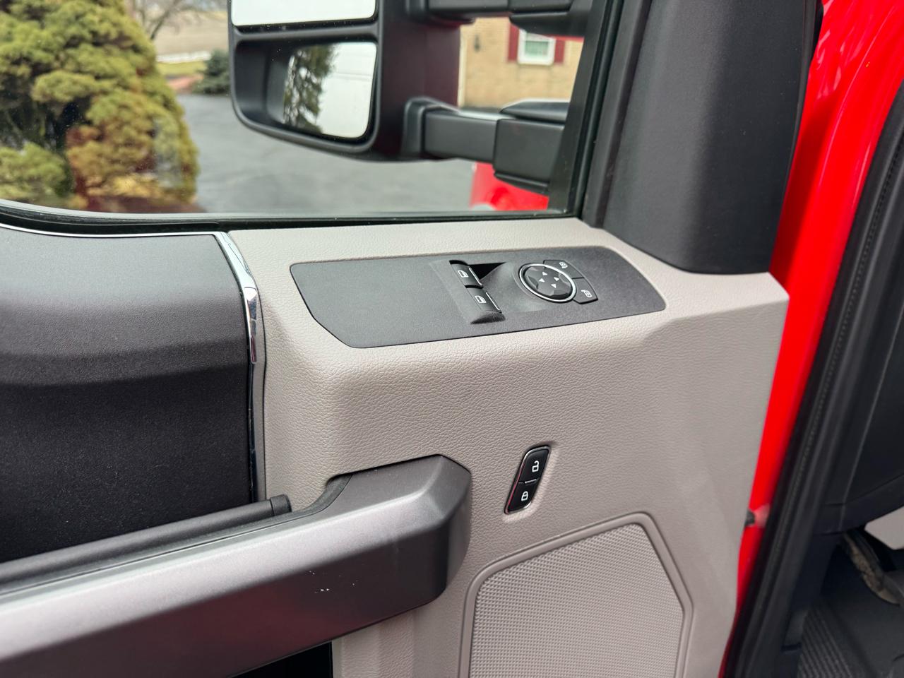 Ford Super Duty F-600 DRW XLT 4WD Reg Cab 145" WB 60" CA 2021