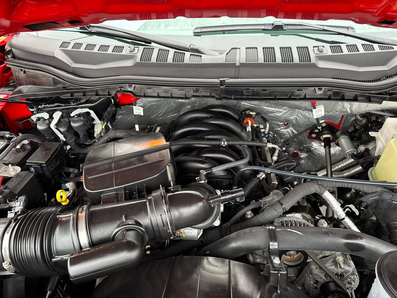 Ford Super Duty F-600 DRW XLT 4WD Reg Cab 145" WB 60" CA 2021