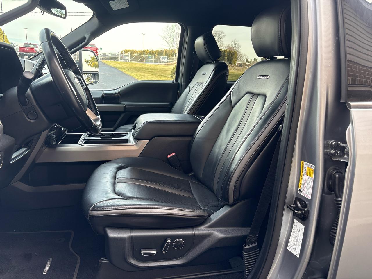 Ford Super Duty F-450 DRW Platinum 4WD Crew Cab 8' Box 2020