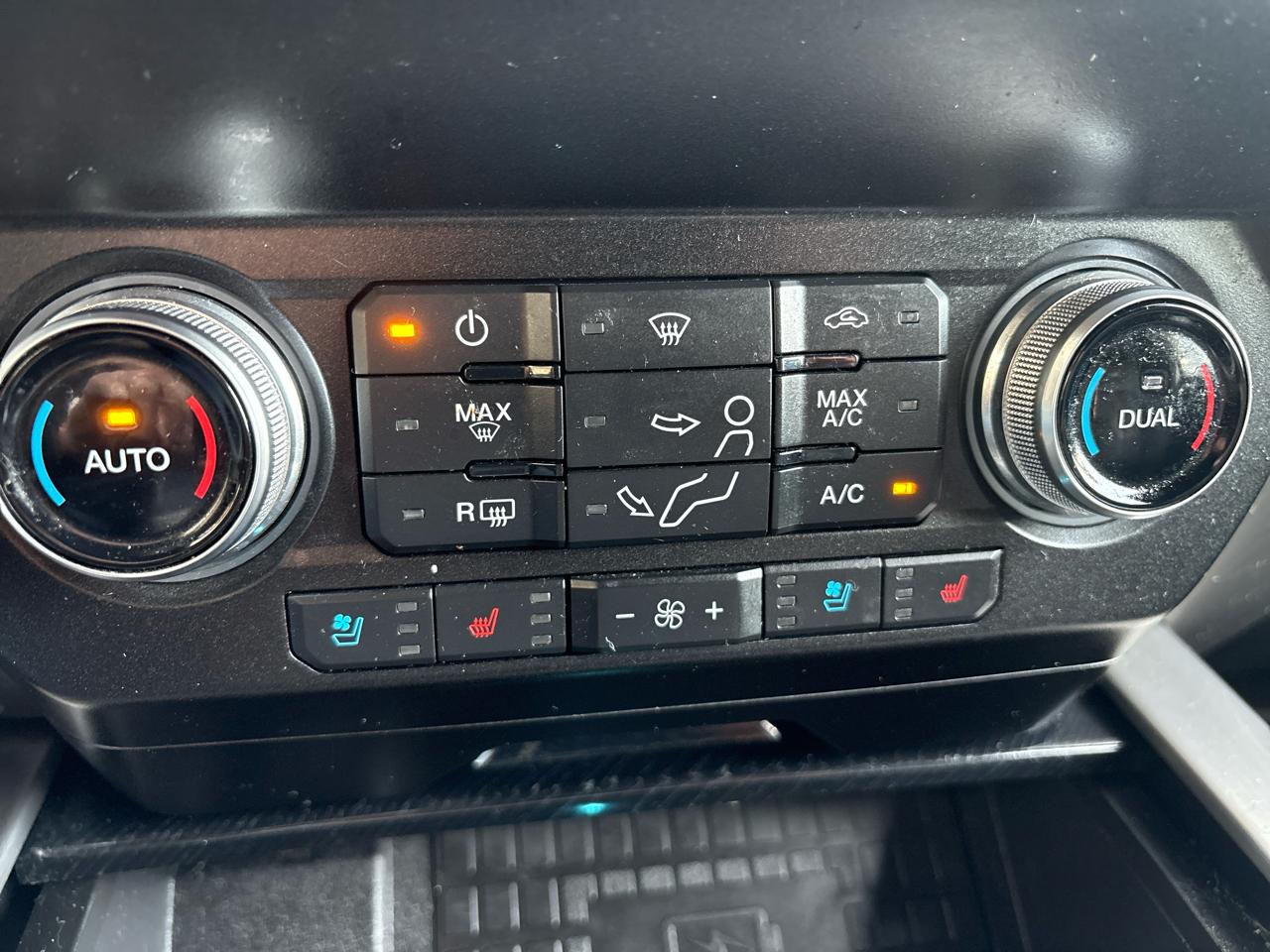 Ford Super Duty F-450 DRW Platinum 4WD Crew Cab 8' Box 2020