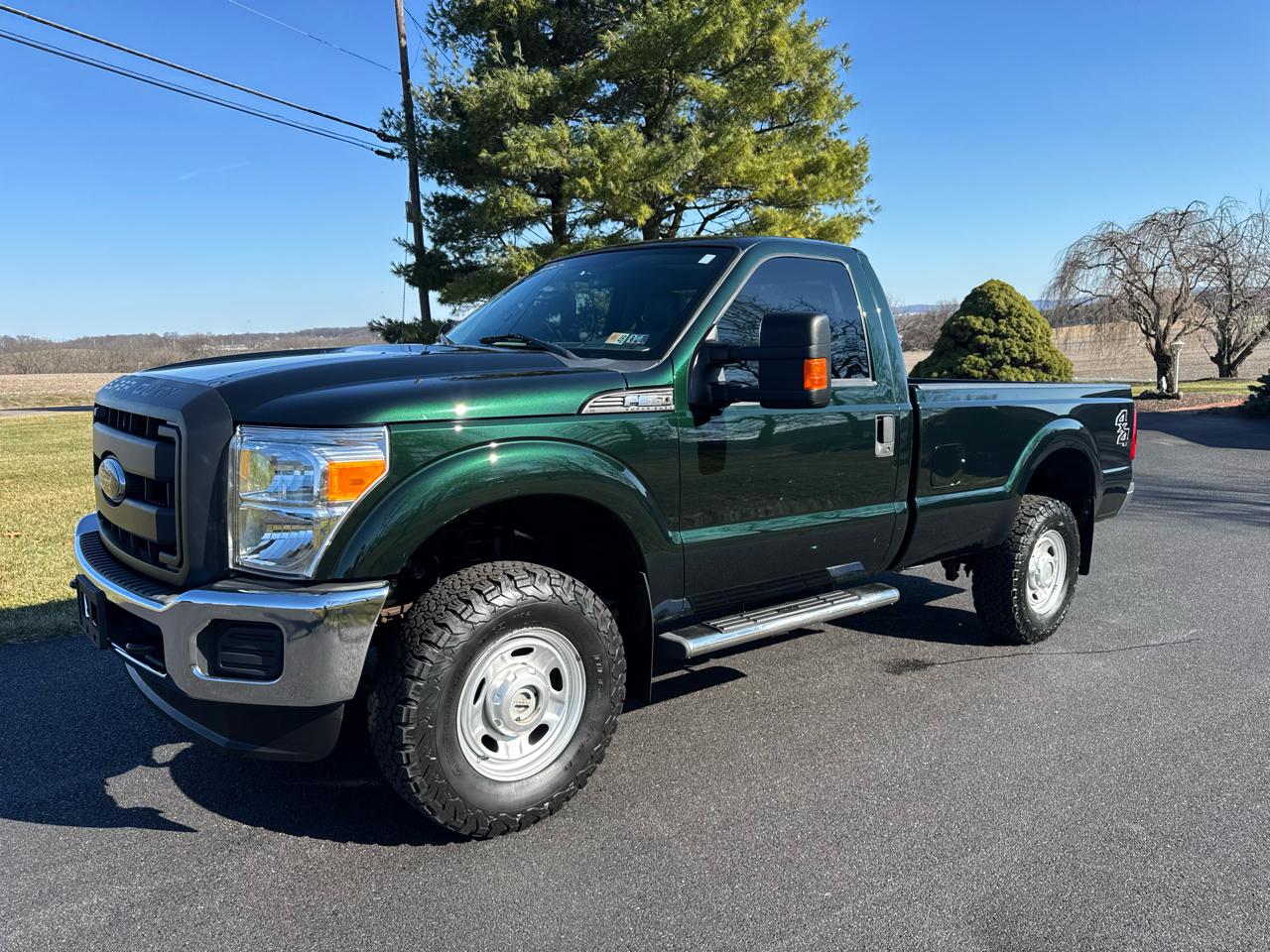Ford Super Duty F-350 SRW 4WD Reg Cab 137" XL 2016