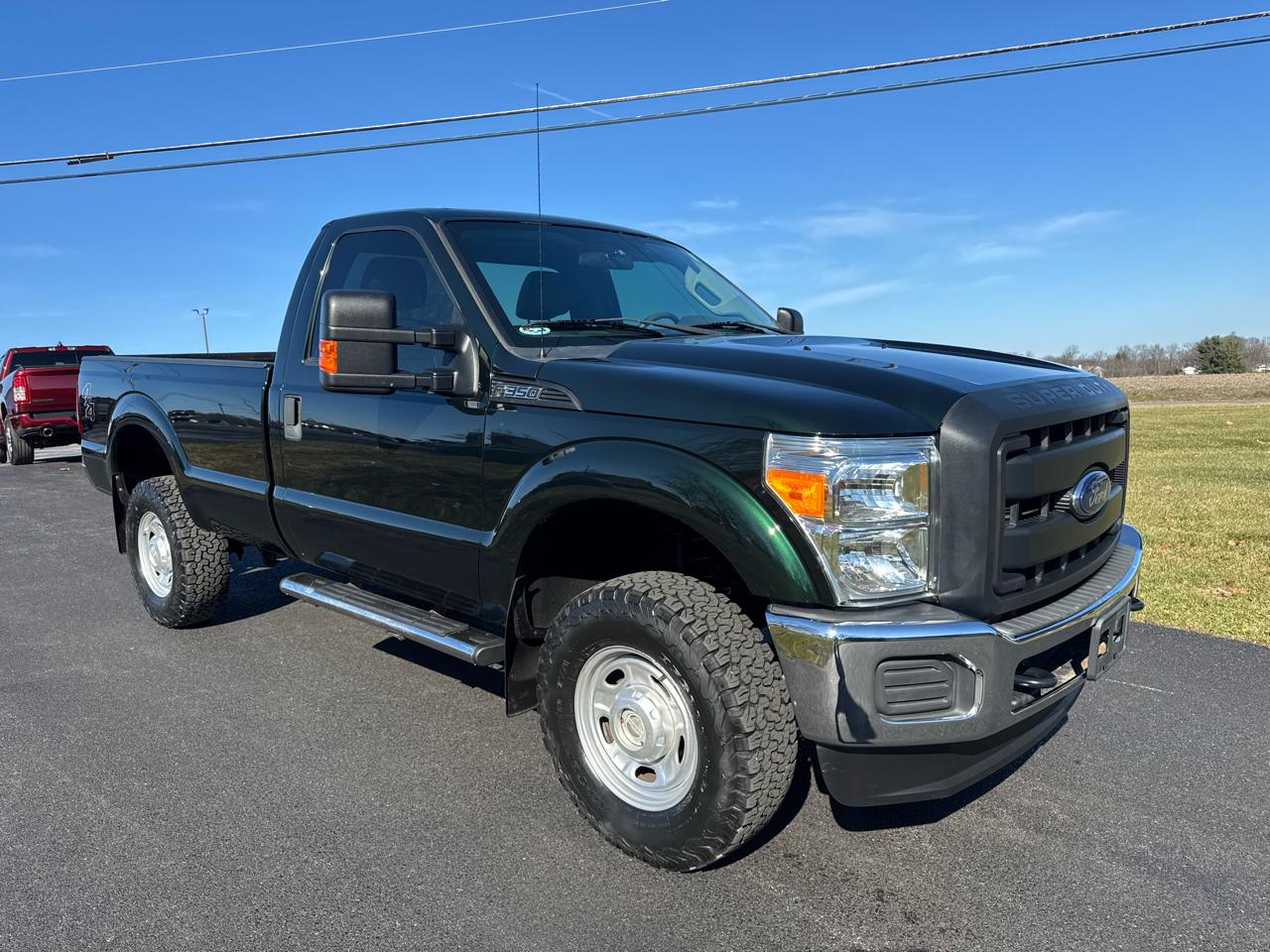 Ford Super Duty F-350 SRW 4WD Reg Cab 137" XL 2016