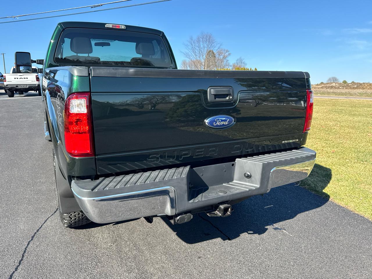 Ford Super Duty F-350 SRW 4WD Reg Cab 137" XL 2016