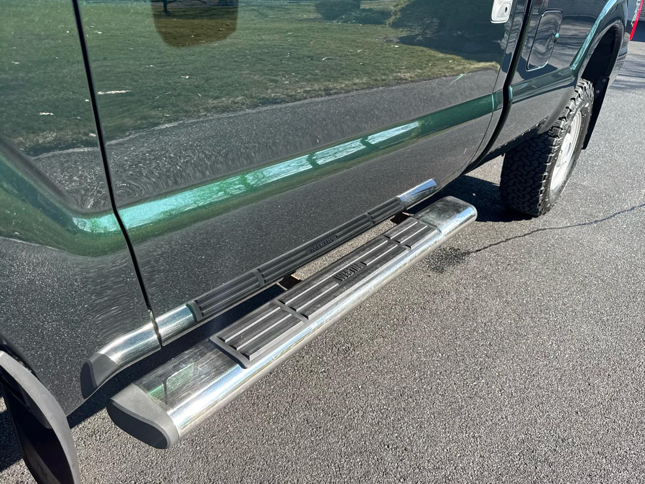 Ford Super Duty F-350 SRW 4WD Reg Cab 137" XL 2016