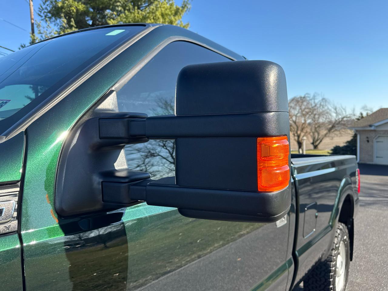 Ford Super Duty F-350 SRW 4WD Reg Cab 137" XL 2016