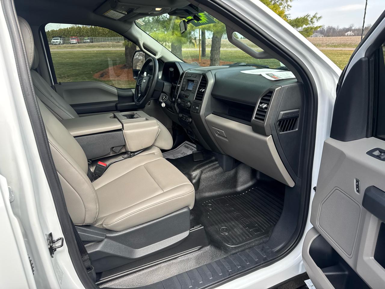 Ford Super Duty F-450 DRW  2022