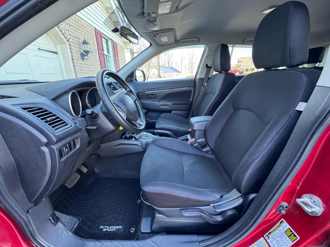 Mitsubishi Outlander Sport AWD 4dr CVT 2.4 ES 2015