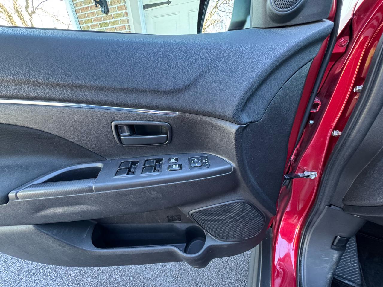 Mitsubishi Outlander Sport AWD 4dr CVT 2.4 ES 2015