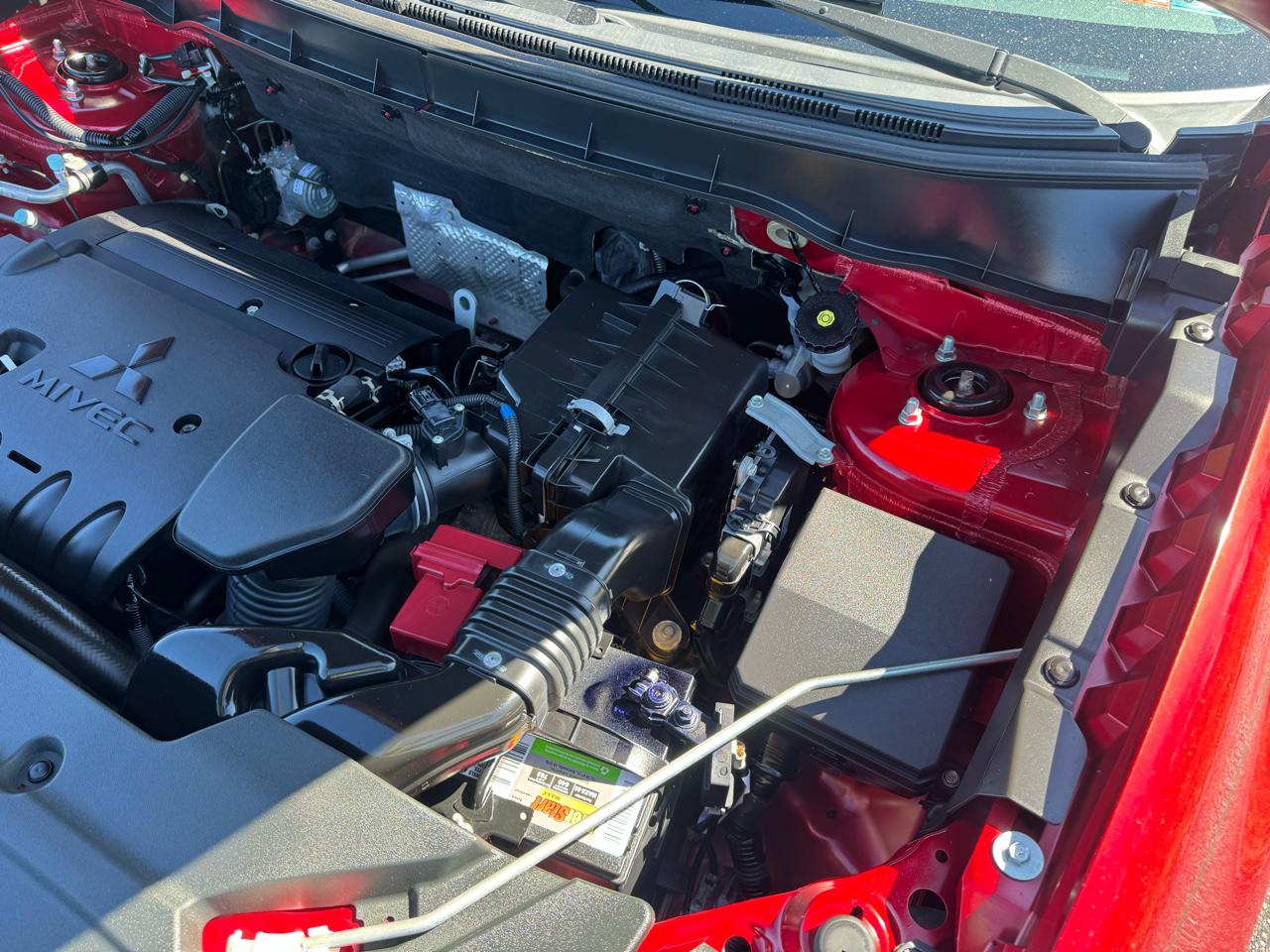 Mitsubishi Outlander Sport AWD 4dr CVT 2.4 ES 2015