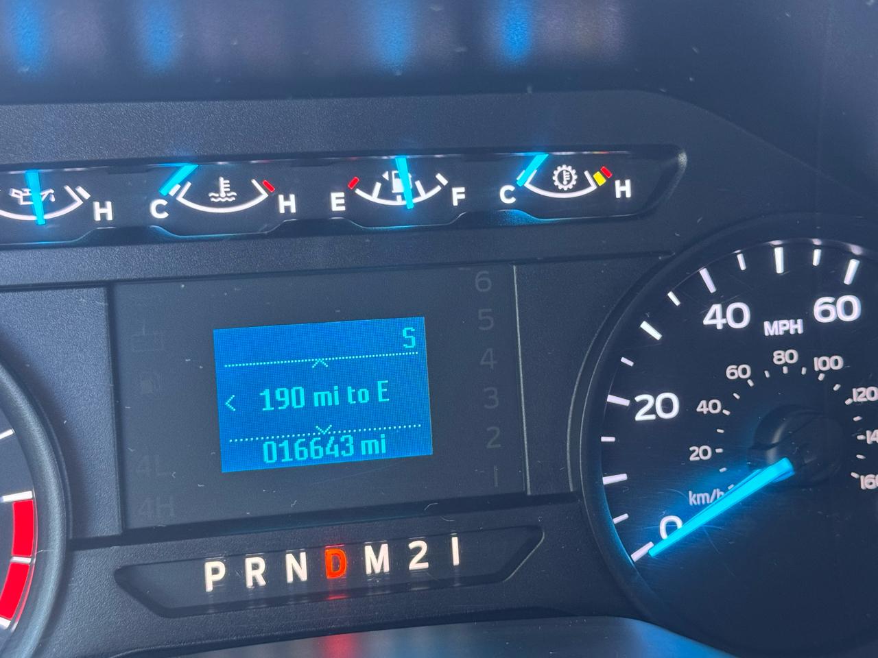 Ford Super Duty F-350 DRW XL 4WD Reg Cab 145" WB 60" CA 2017