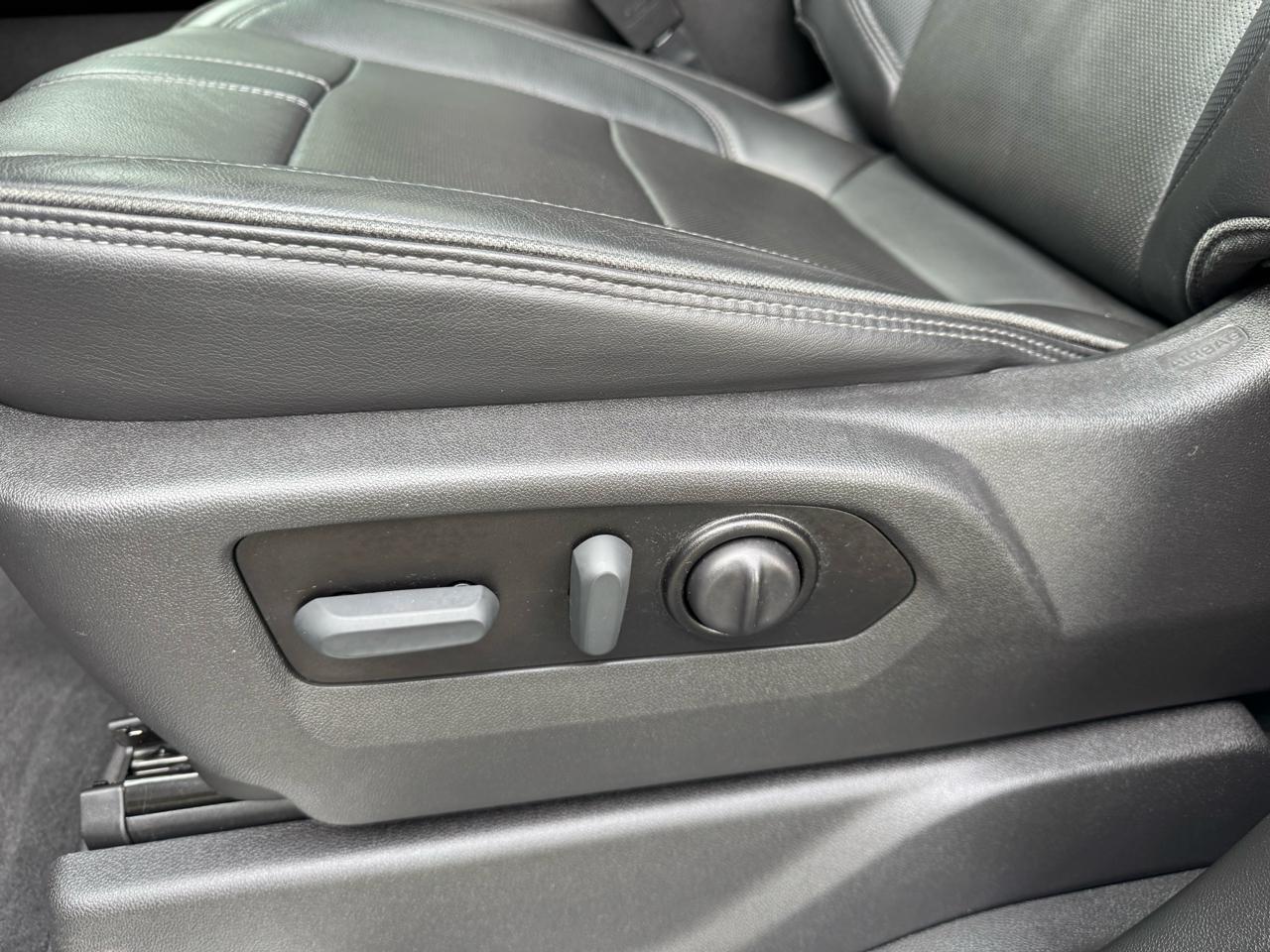 Chevrolet Silverado 2500HD 4WD Crew Cab 159" High Country 2022