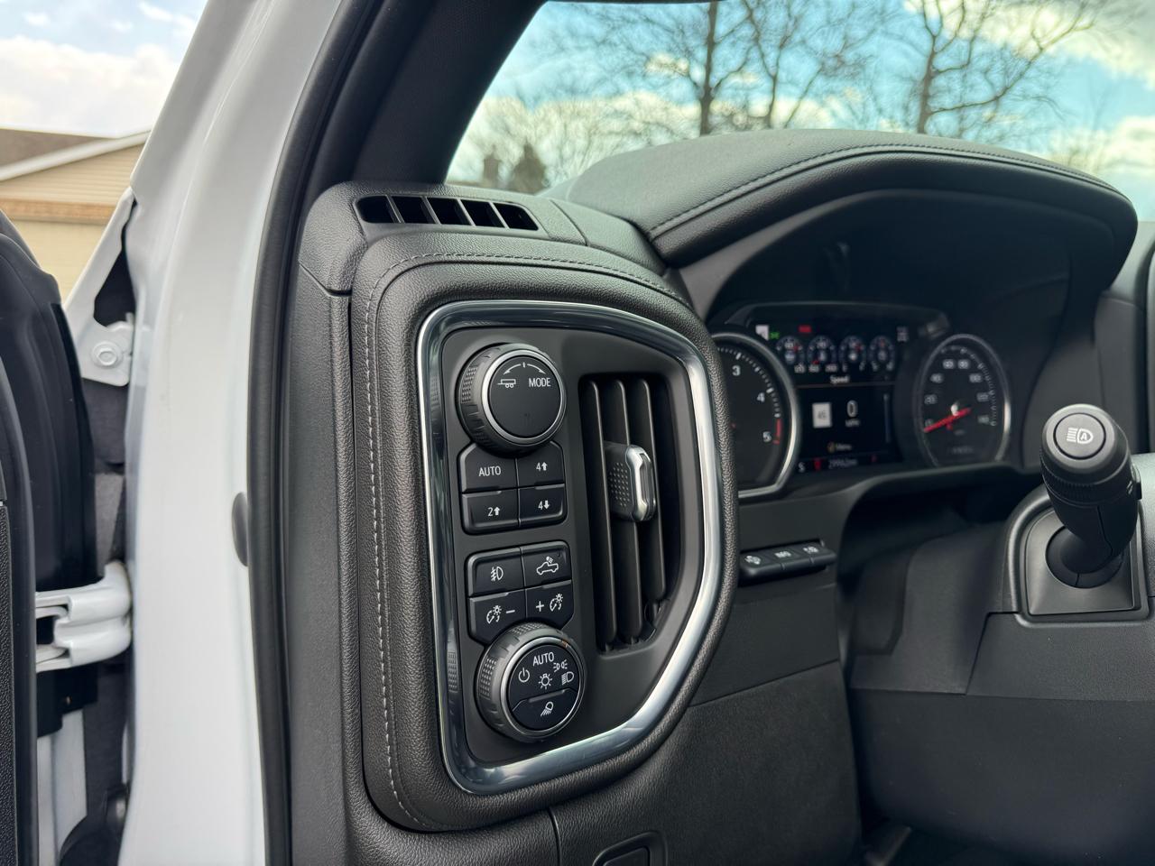 Chevrolet Silverado 2500HD 4WD Crew Cab 159" High Country 2022