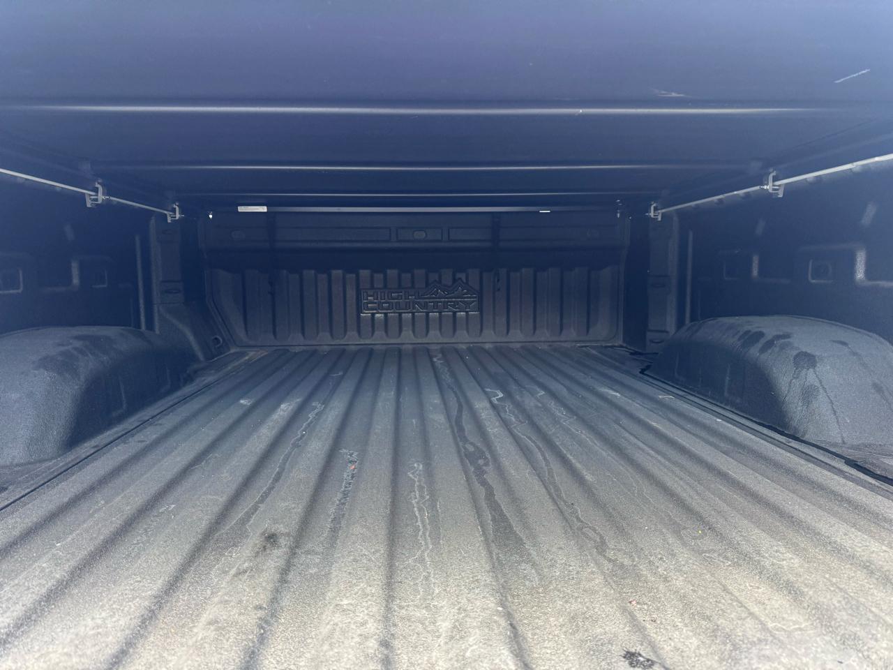 Chevrolet Silverado 2500HD 4WD Crew Cab 159" High Country 2022