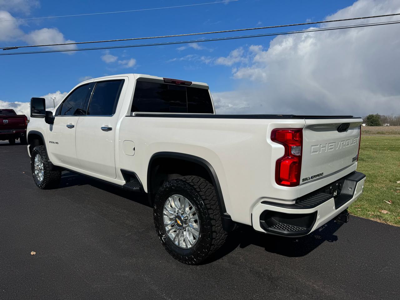 Chevrolet Silverado 2500HD 4WD Crew Cab 159" High Country 2022