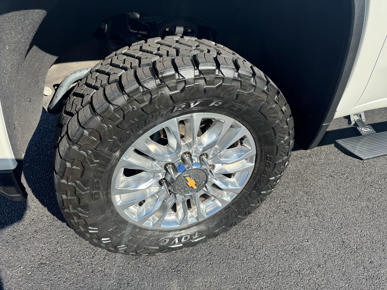 Chevrolet Silverado 2500HD 4WD Crew Cab 159" High Country 2022