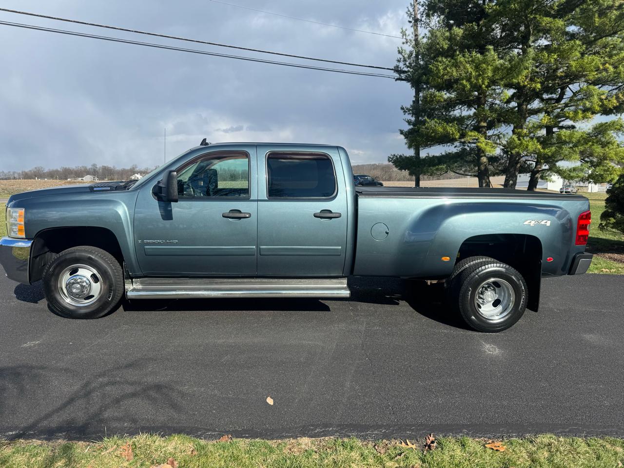 Chevrolet Silverado 3500HD 4WD Crew Cab 167" DRW LT w/1LT 2007