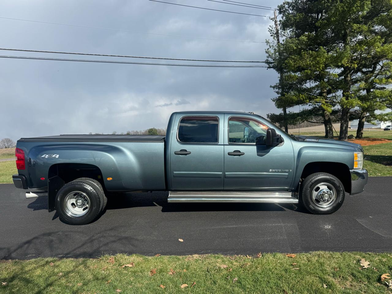 Chevrolet Silverado 3500HD 4WD Crew Cab 167" DRW LT w/1LT 2007
