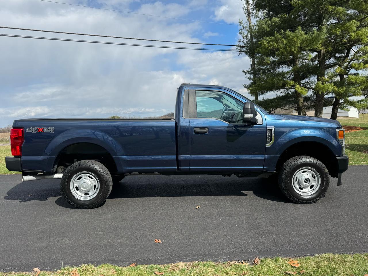 Ford Super Duty F-250 SRW XL 4WD Reg Cab 8' Box 2020