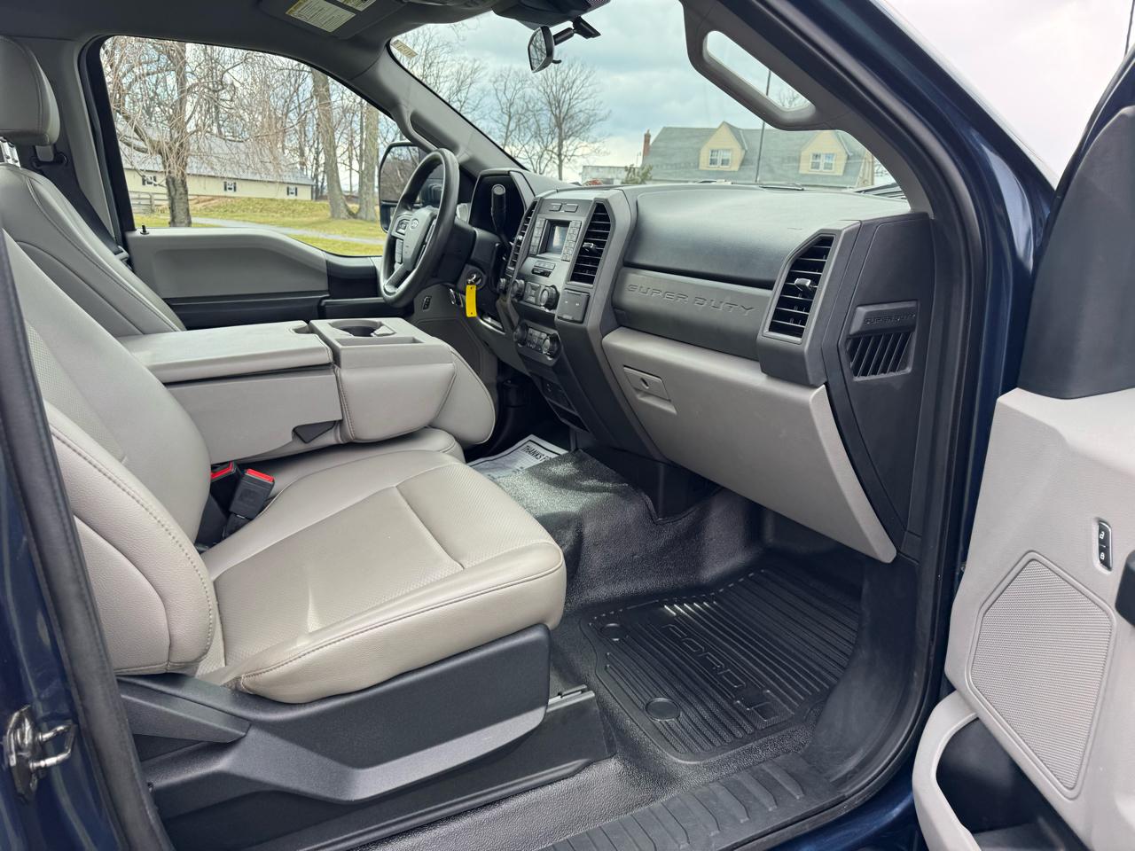 Ford Super Duty F-250 SRW XL 4WD Reg Cab 8' Box 2020