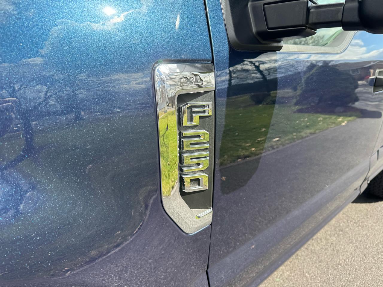 Ford Super Duty F-250 SRW XL 4WD Reg Cab 8' Box 2020