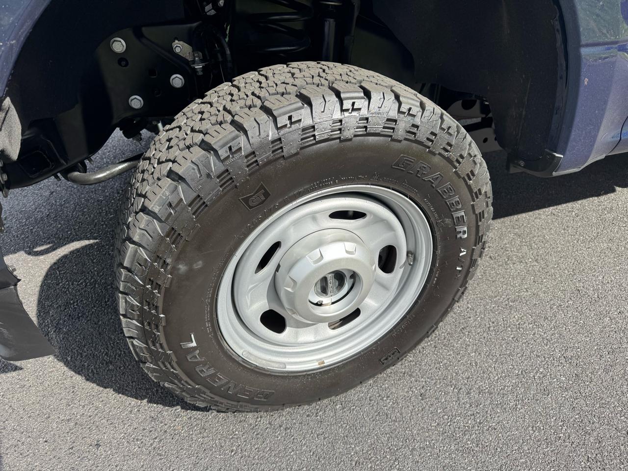 Ford Super Duty F-250 SRW XL 4WD Reg Cab 8' Box 2020