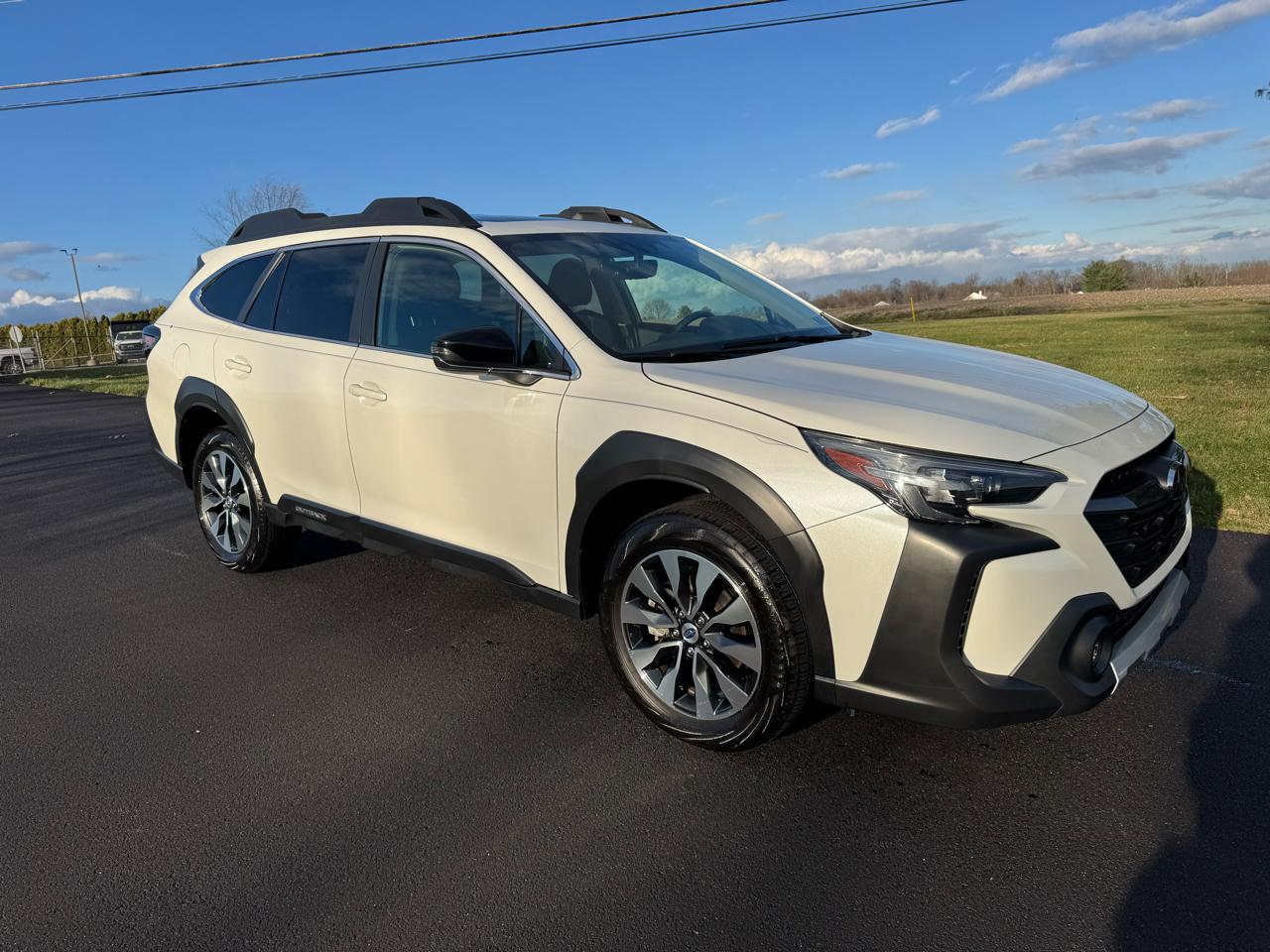 Subaru Outback Limited CVT 2023