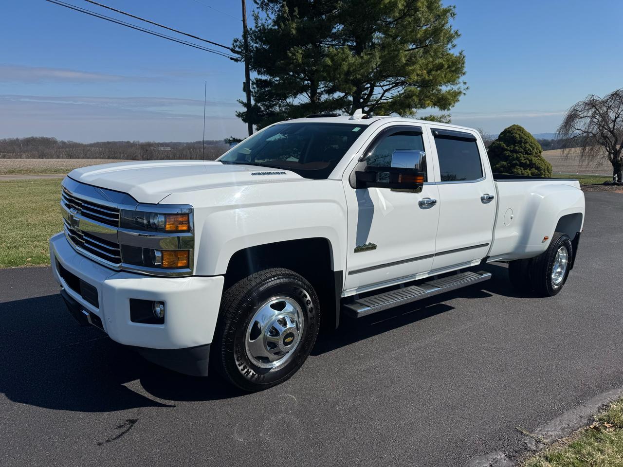 Chevrolet Silverado 3500HD 4WD Crew Cab 167.7" High Country 2016