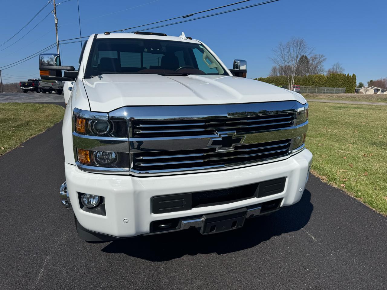 Chevrolet Silverado 3500HD 4WD Crew Cab 167.7" High Country 2016