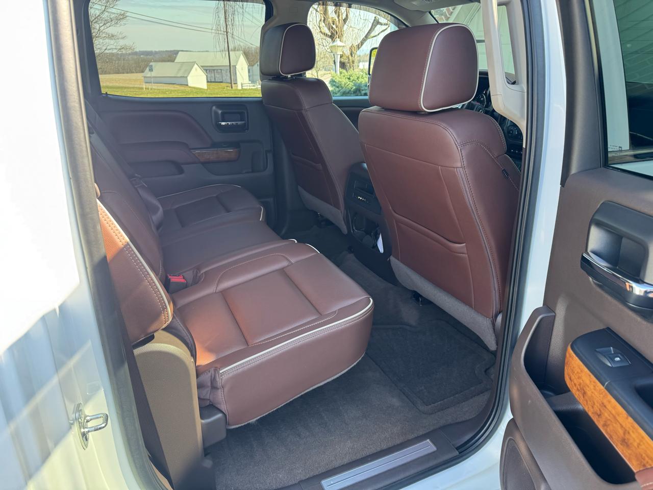 Chevrolet Silverado 3500HD 4WD Crew Cab 167.7" High Country 2016