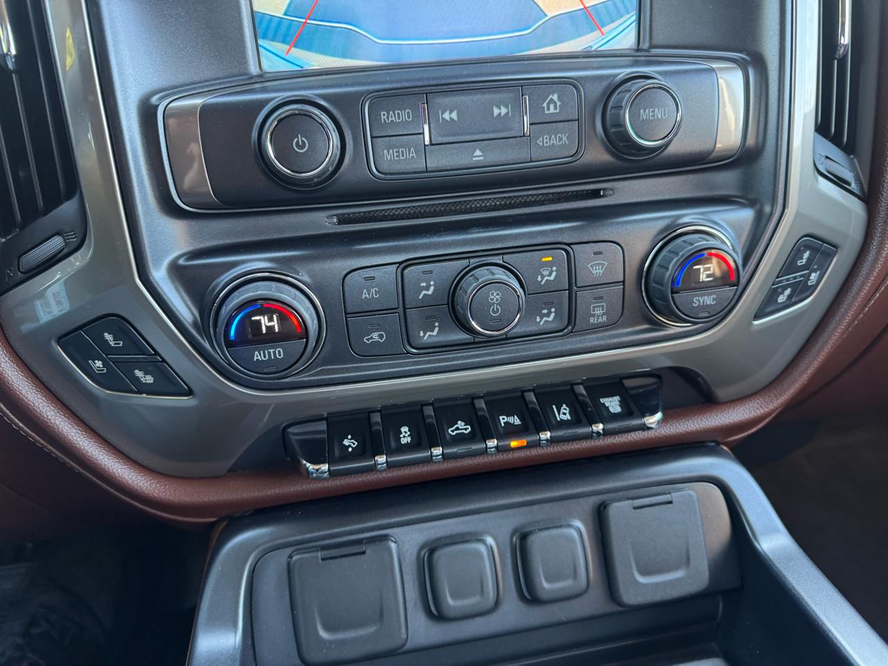 Chevrolet Silverado 3500HD 4WD Crew Cab 167.7" High Country 2016