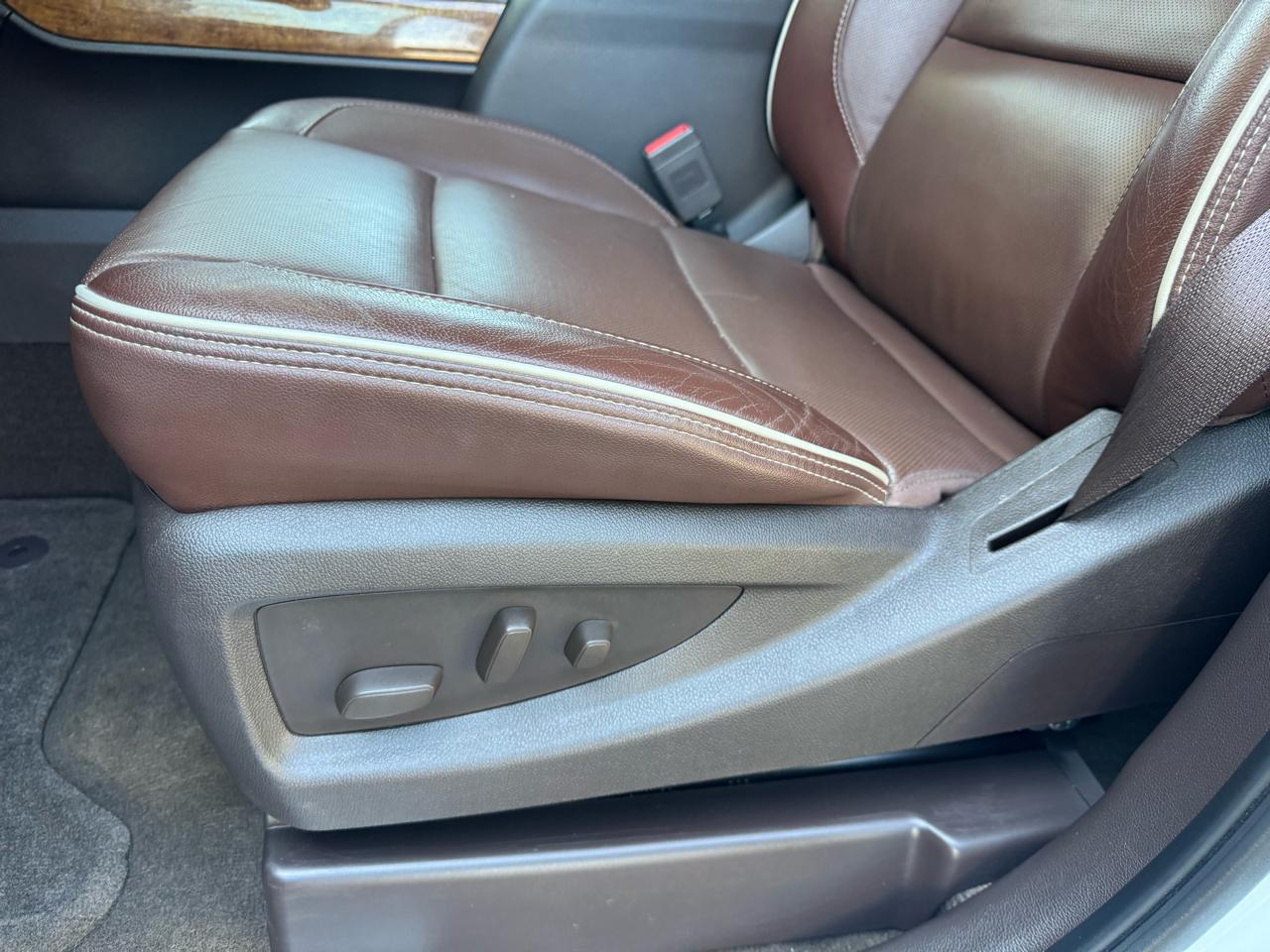 Chevrolet Silverado 3500HD 4WD Crew Cab 167.7" High Country 2016