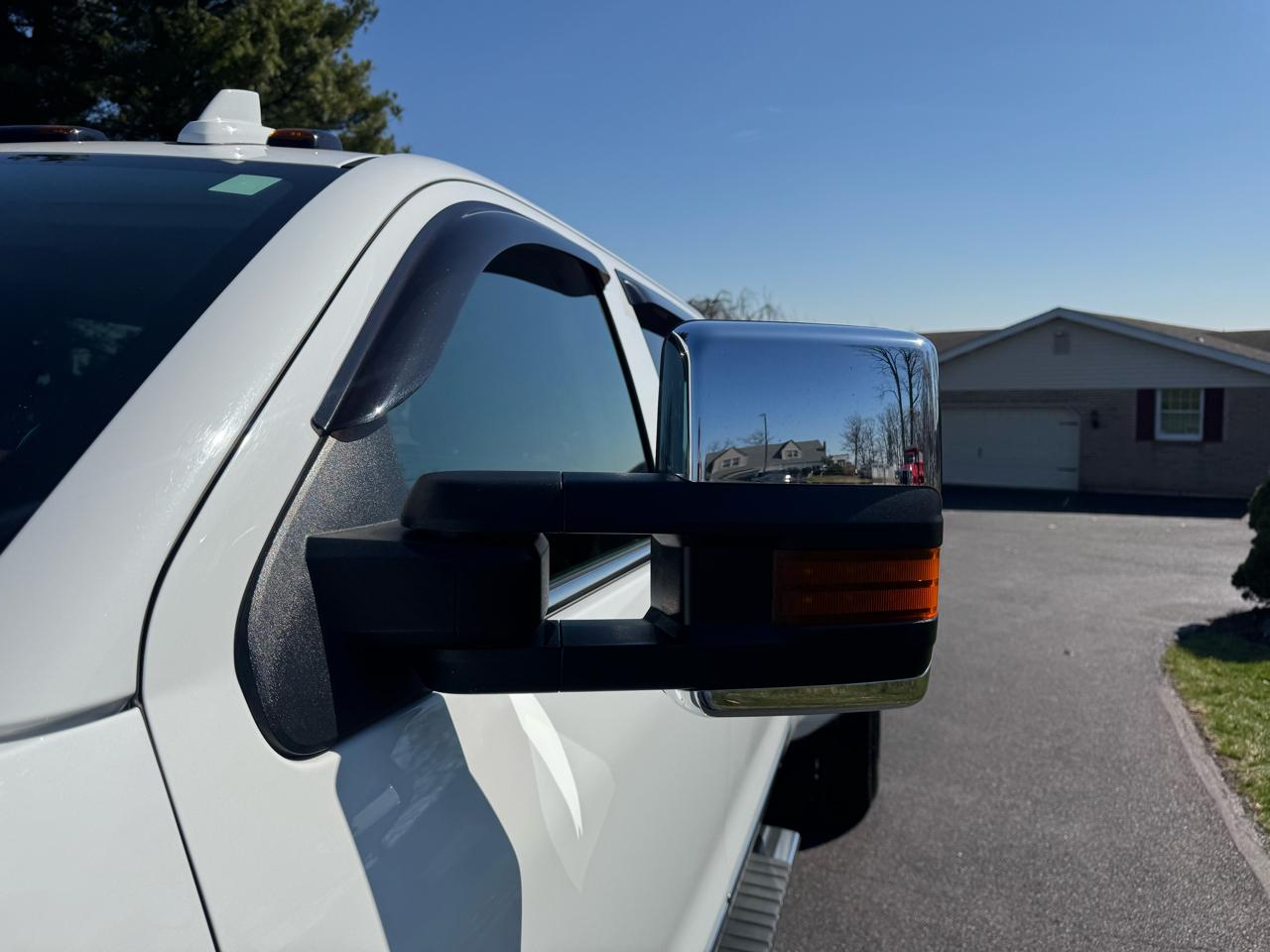 Chevrolet Silverado 3500HD 4WD Crew Cab 167.7" High Country 2016