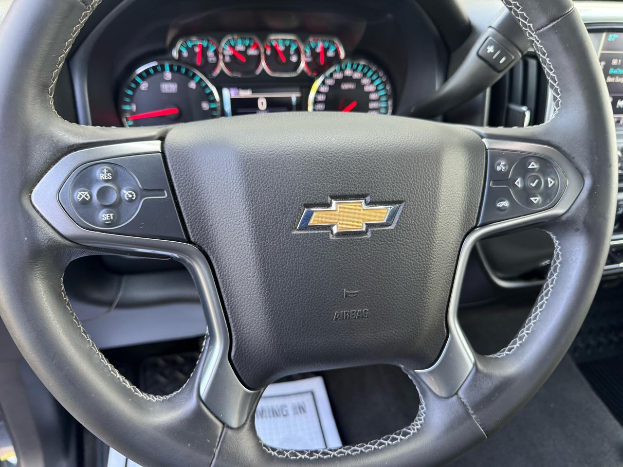 Chevrolet Silverado 1500 4WD Crew Cab 143.5" LT w/1LT 2017