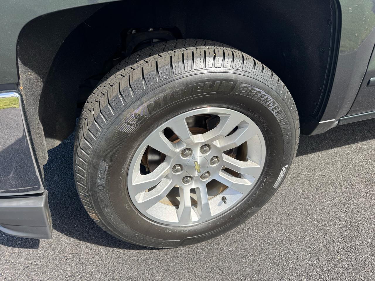 Chevrolet Silverado 1500 4WD Crew Cab 143.5" LT w/1LT 2017