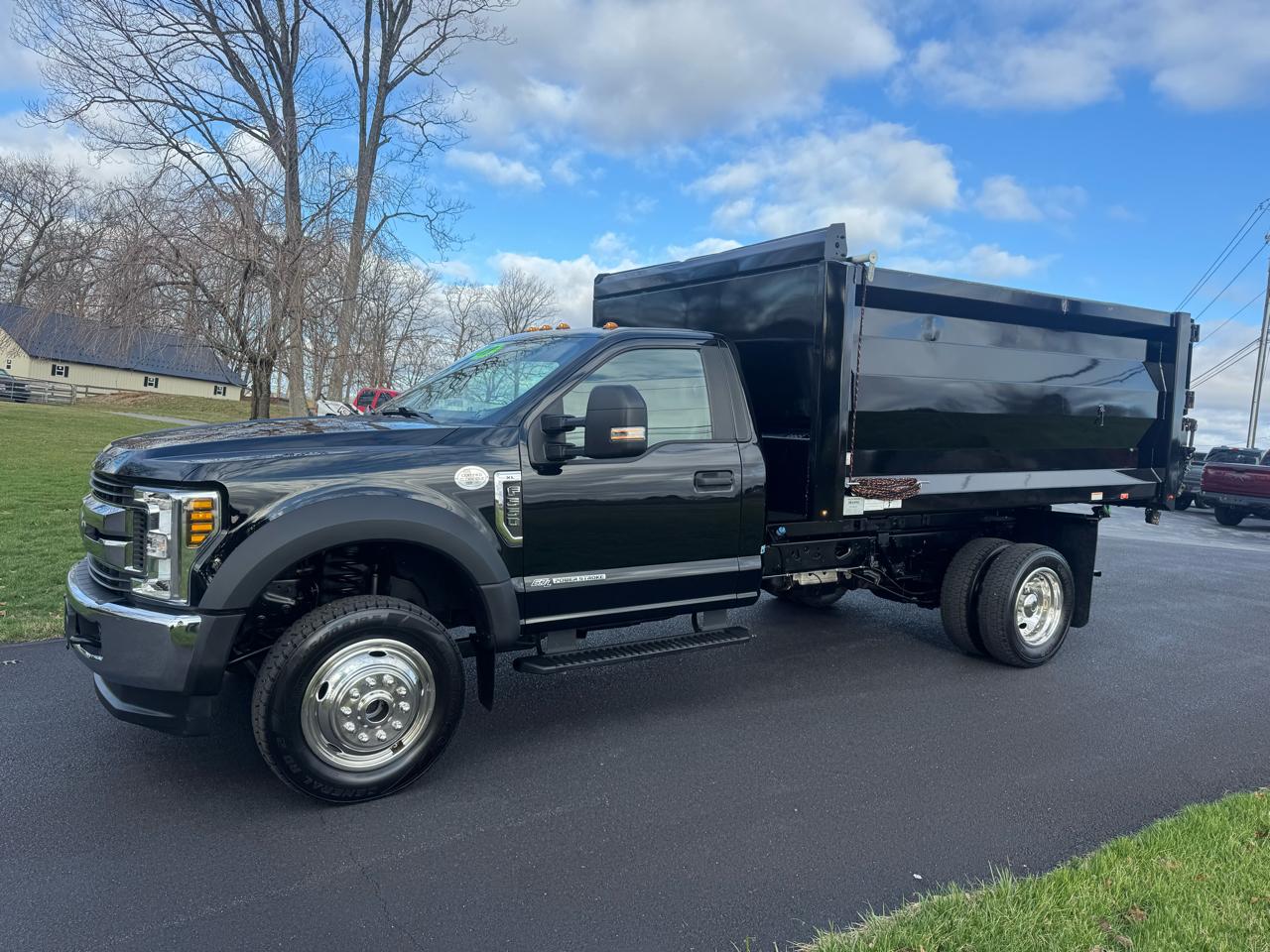 Ford Super Duty F-550 DRW XL 4WD Reg Cab 169" WB 84" CA 2018