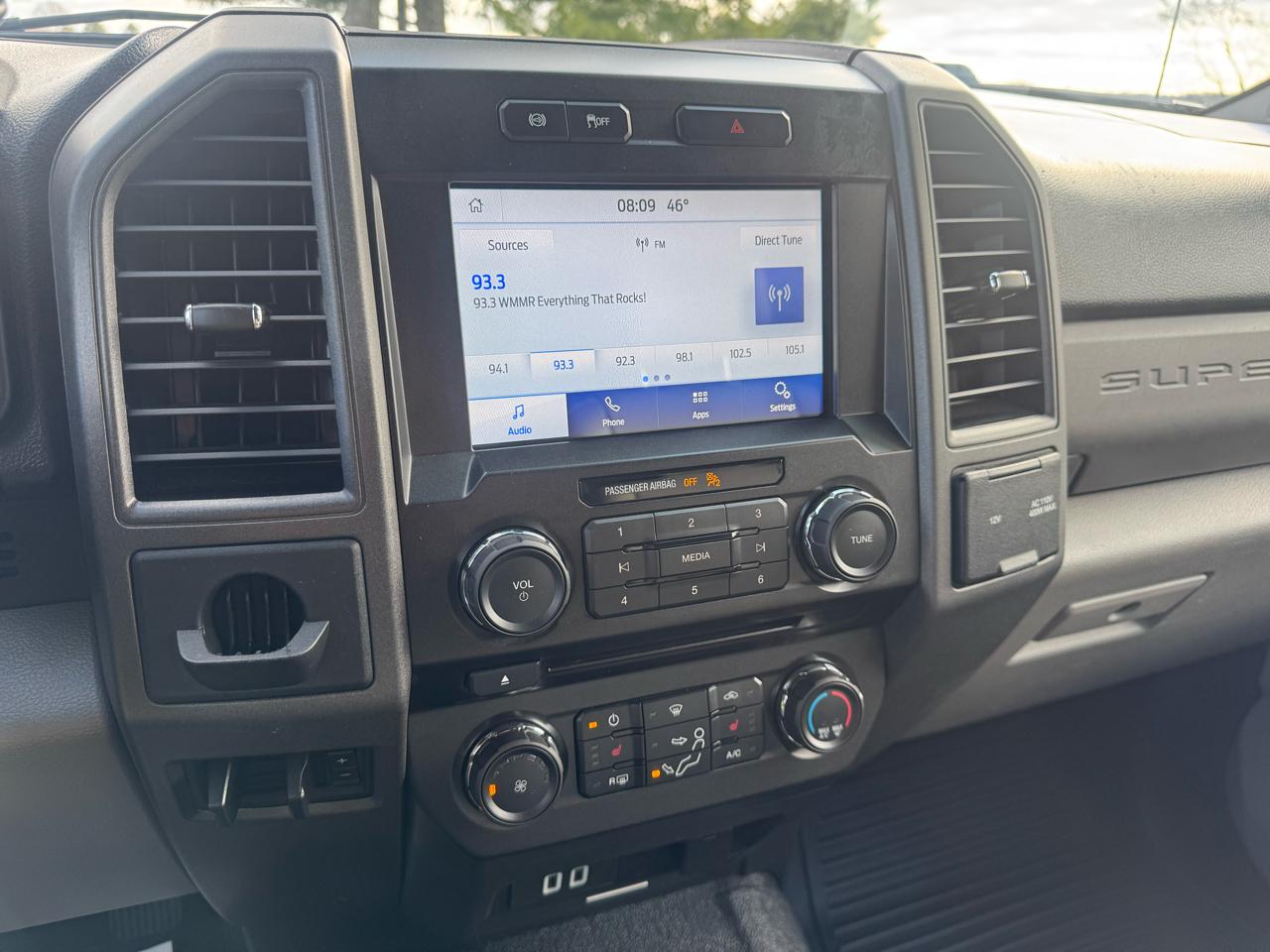 Ford Super Duty F-550 DRW XL 4WD Reg Cab 169" WB 84" CA 2018