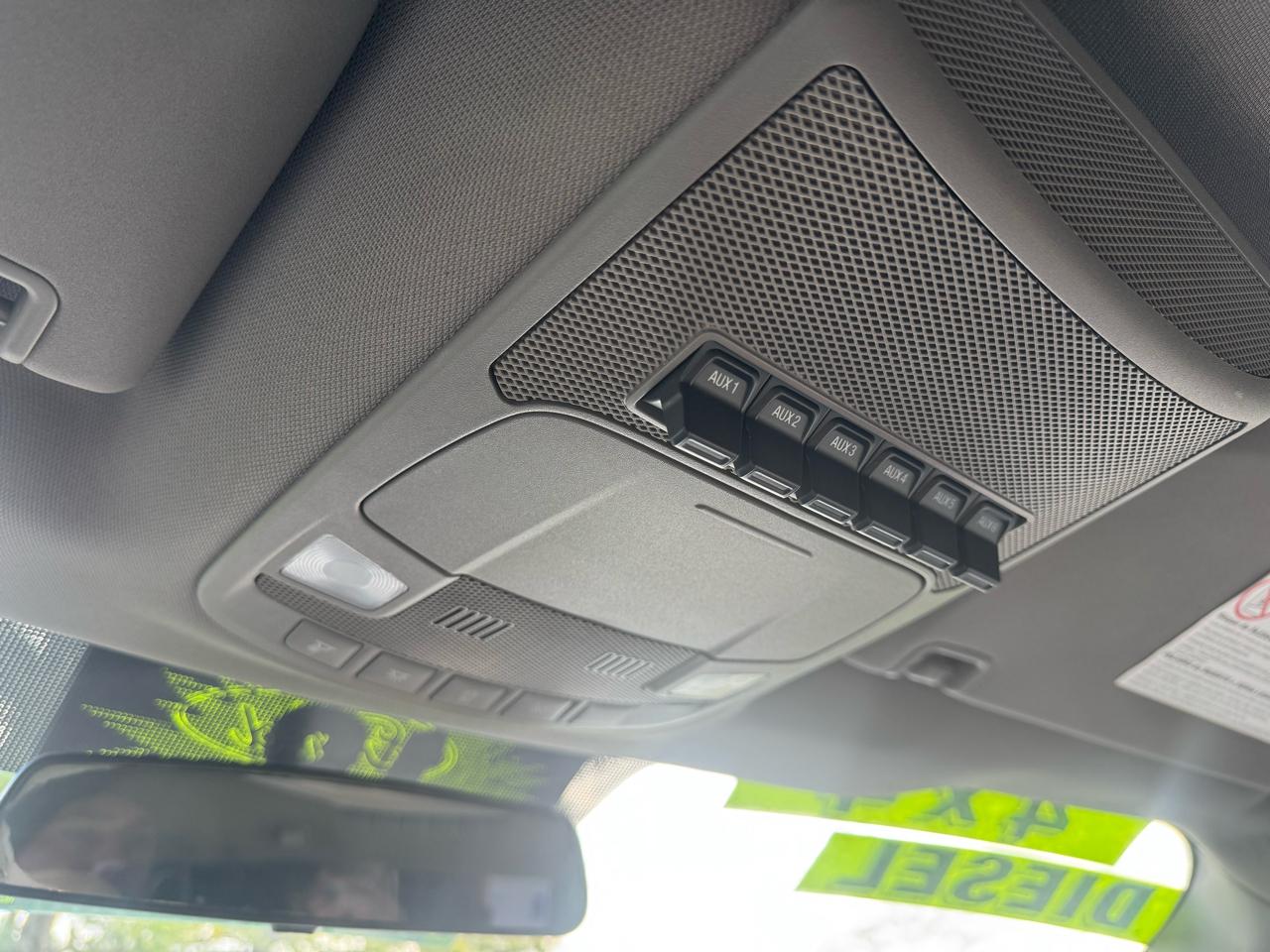 Ford Super Duty F-550 DRW XL 4WD Reg Cab 169" WB 84" CA 2018