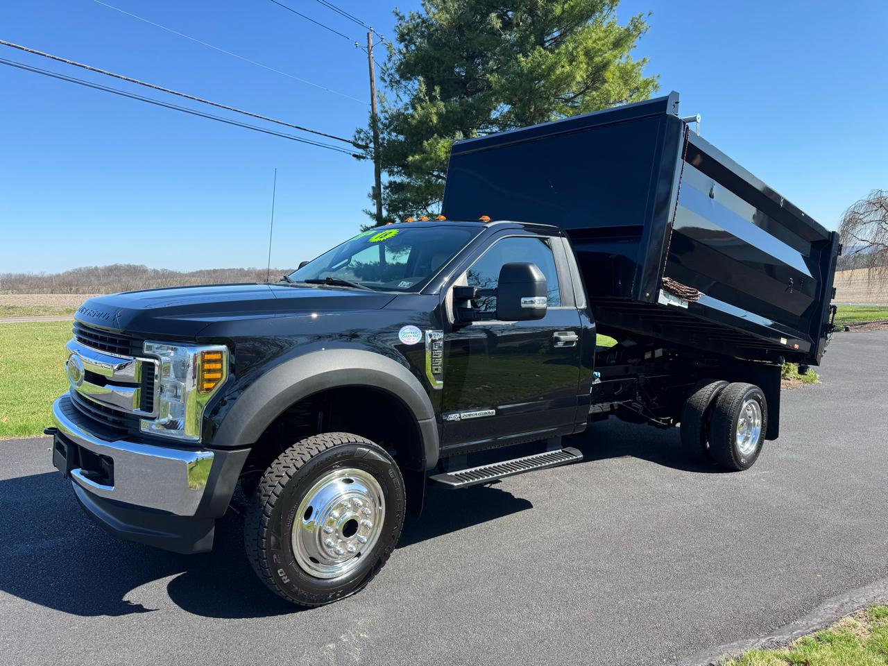 Ford Super Duty F-550 DRW XL 4WD Reg Cab 169" WB 84" CA 2018