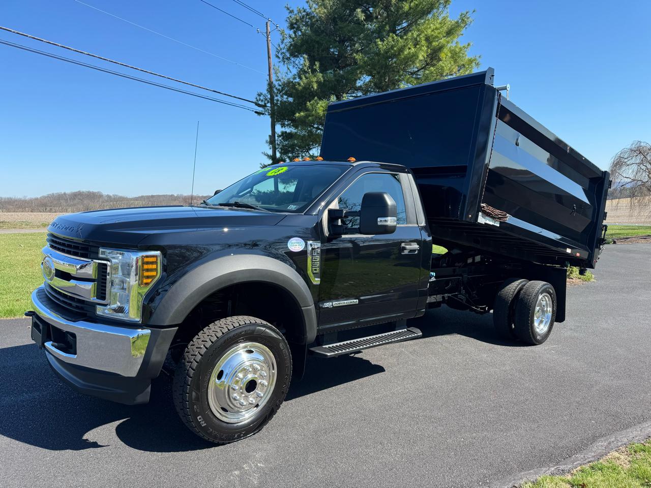 Ford Super Duty F-550 DRW XL 4WD Reg Cab 169" WB 84" CA 2018