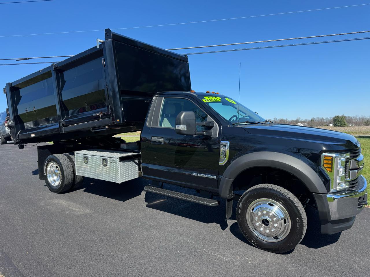 Ford Super Duty F-550 DRW XL 4WD Reg Cab 169" WB 84" CA 2018