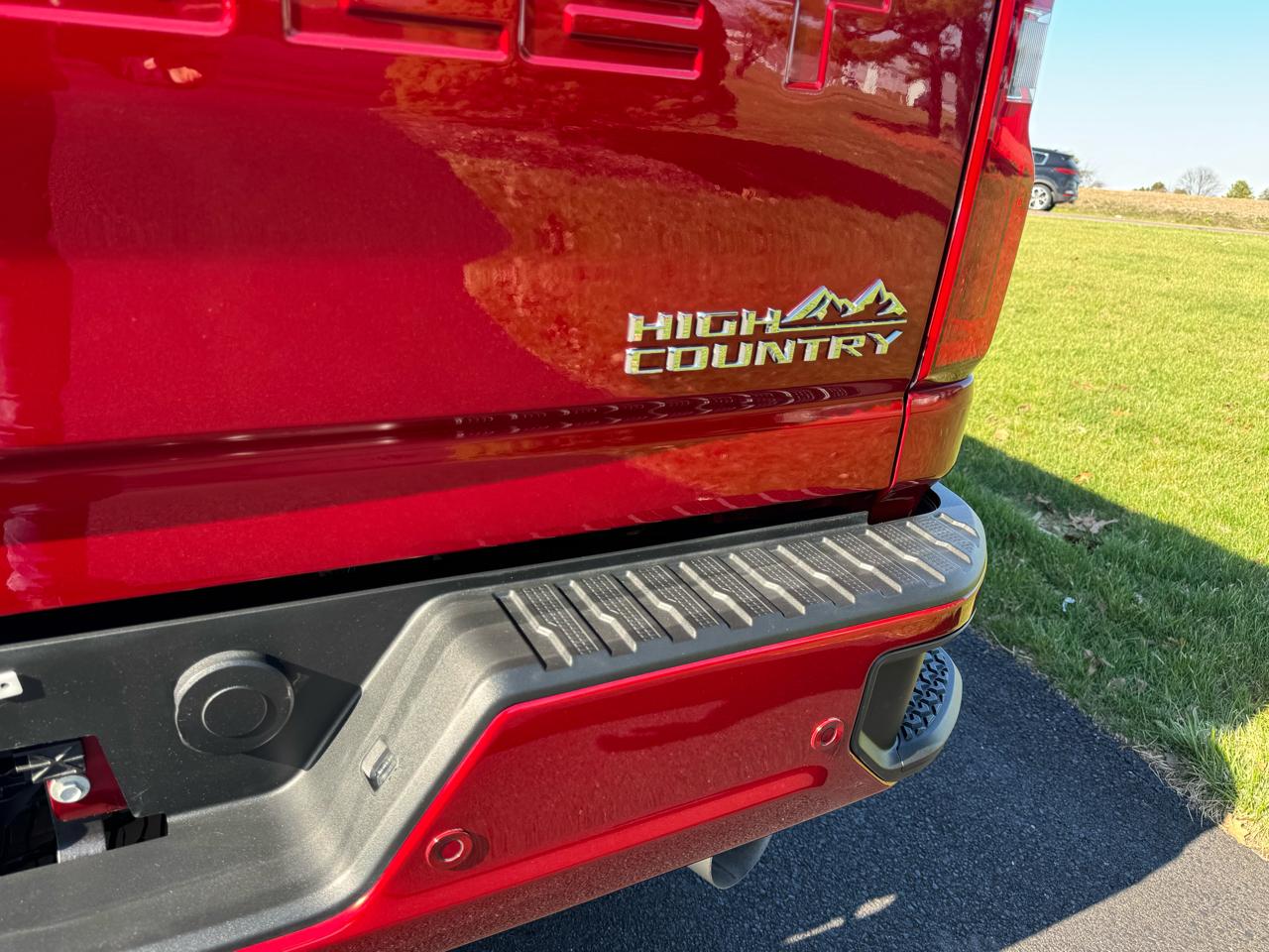 Chevrolet Silverado 2500HD 4WD Crew Cab 159" High Country 2022