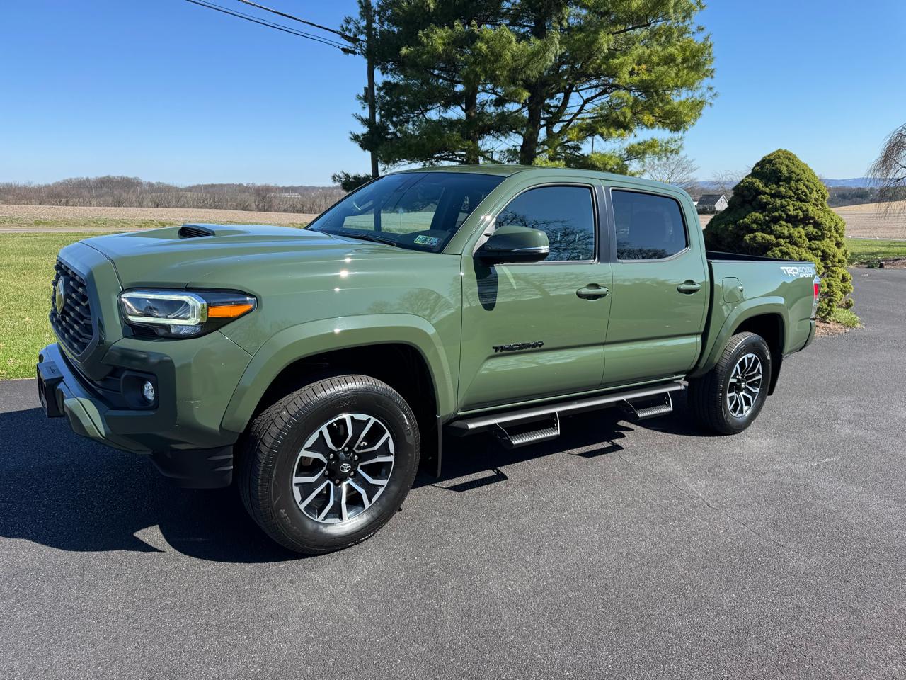 Toyota Tacoma 4WD TRD Off Road Double Cab 5' Bed V6 MT (Natl) 2021