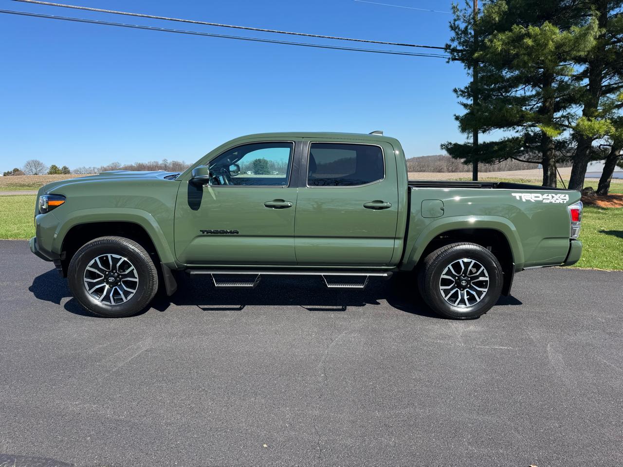 Toyota Tacoma 4WD TRD Off Road Double Cab 5' Bed V6 MT (Natl) 2021
