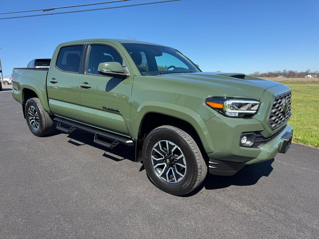 Toyota Tacoma 4WD TRD Off Road Double Cab 5' Bed V6 MT (Natl) 2021