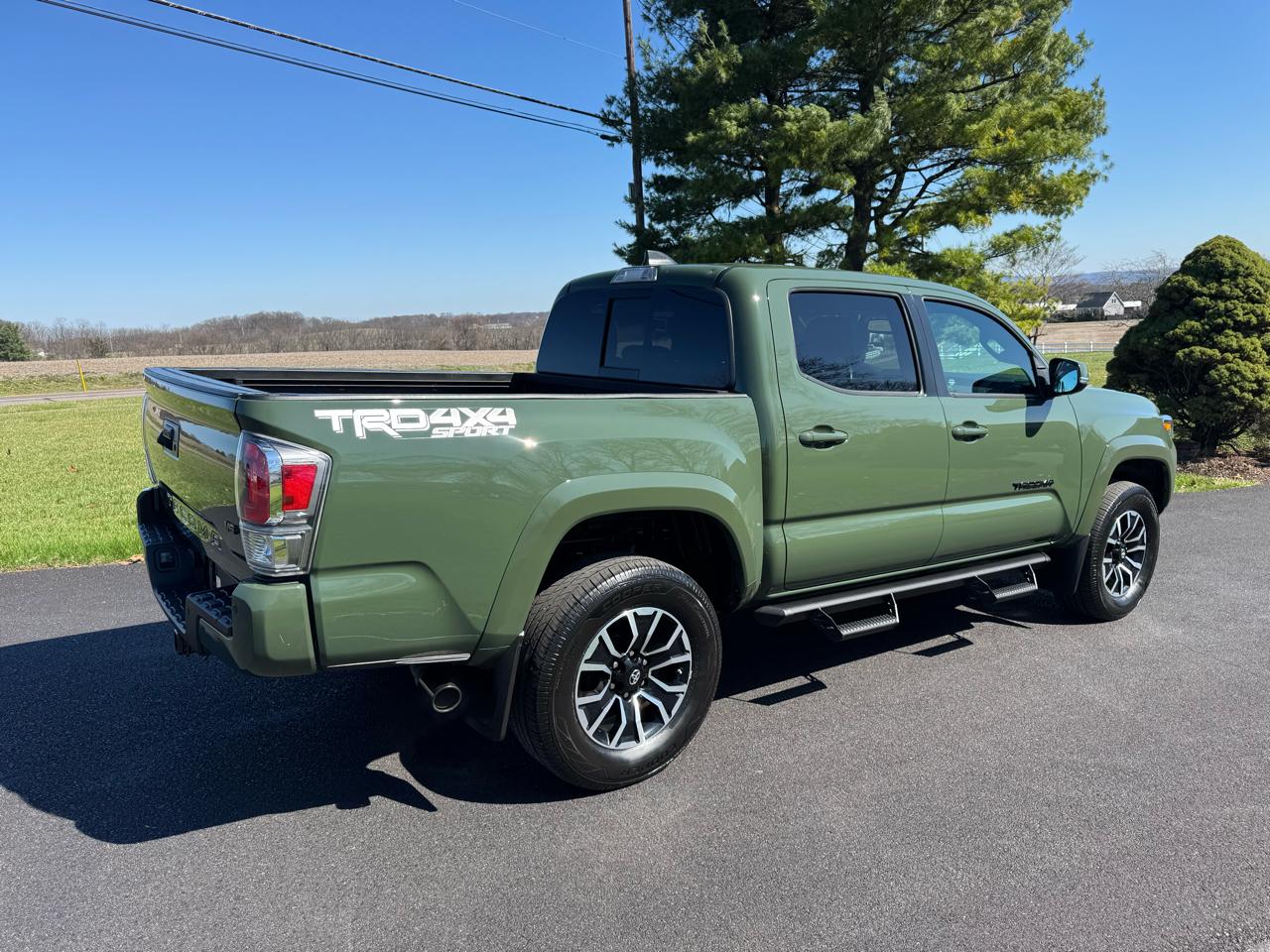Toyota Tacoma 4WD TRD Off Road Double Cab 5' Bed V6 MT (Natl) 2021