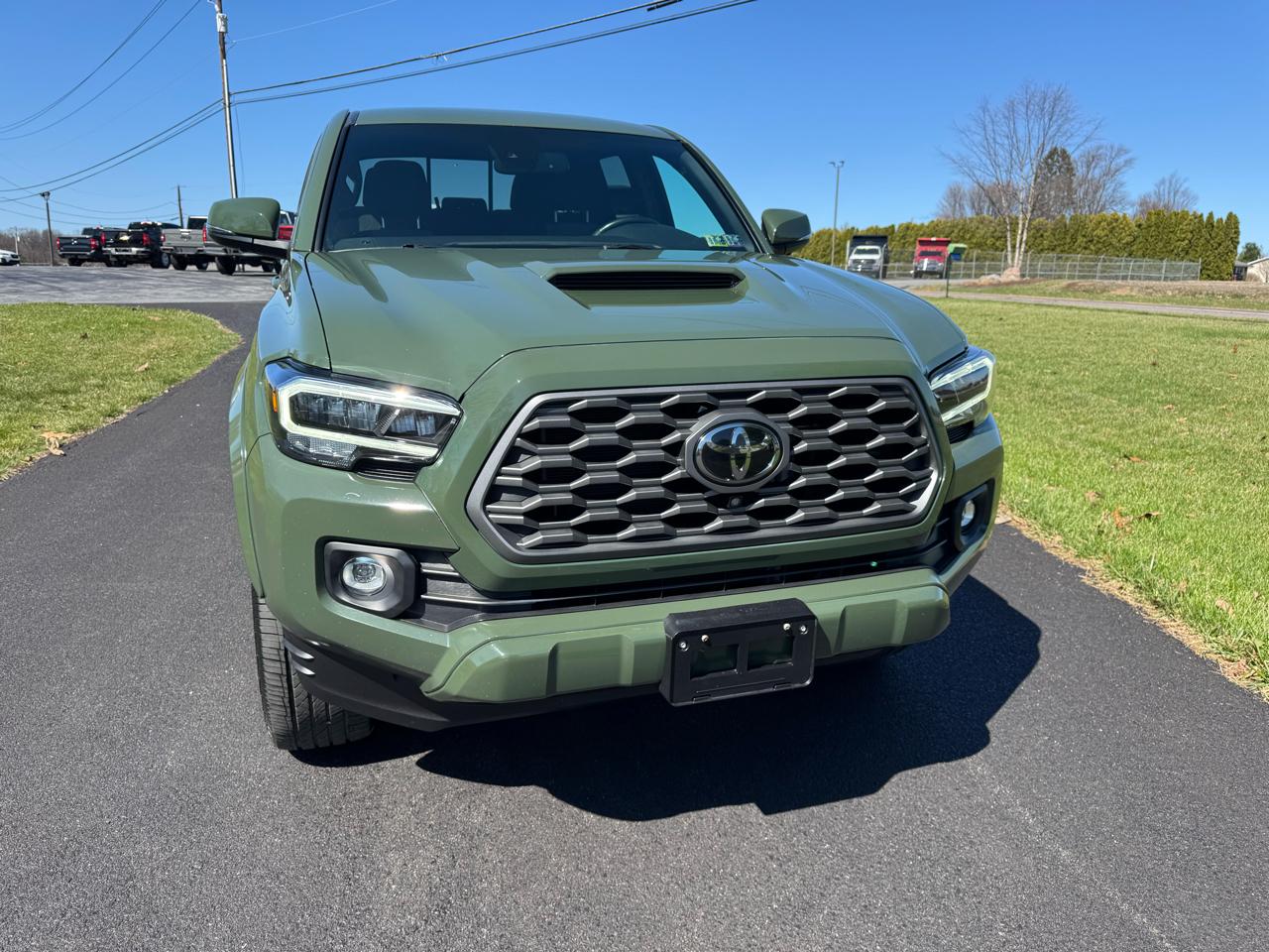 Toyota Tacoma 4WD TRD Off Road Double Cab 5' Bed V6 MT (Natl) 2021