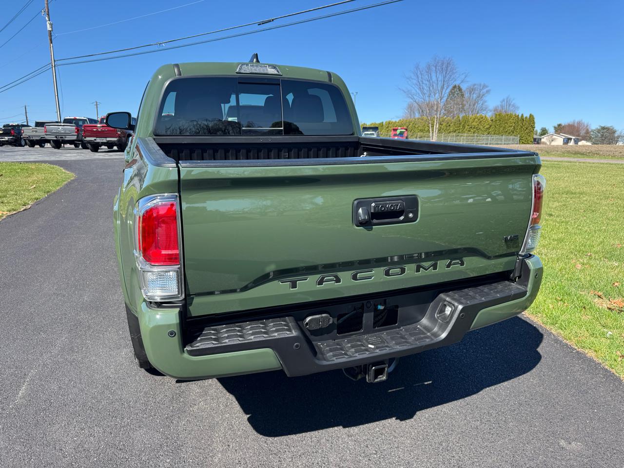 Toyota Tacoma 4WD TRD Off Road Double Cab 5' Bed V6 MT (Natl) 2021