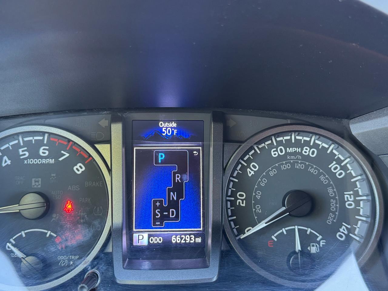 Toyota Tacoma 4WD TRD Off Road Double Cab 5' Bed V6 MT (Natl) 2021